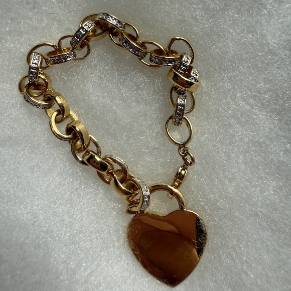 Gold Heart Charm Bracelet - Picture 1 of 3
